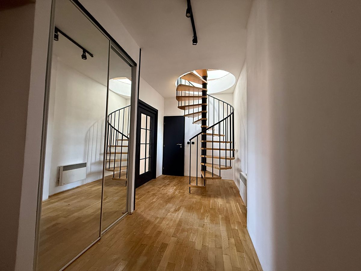 Pronájem bytu 3+kk 98 m²